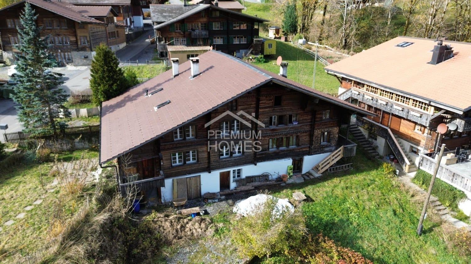 Charmantes Dreifamilienhaus - Perfekt für Freizeit- und Outdooraktivit