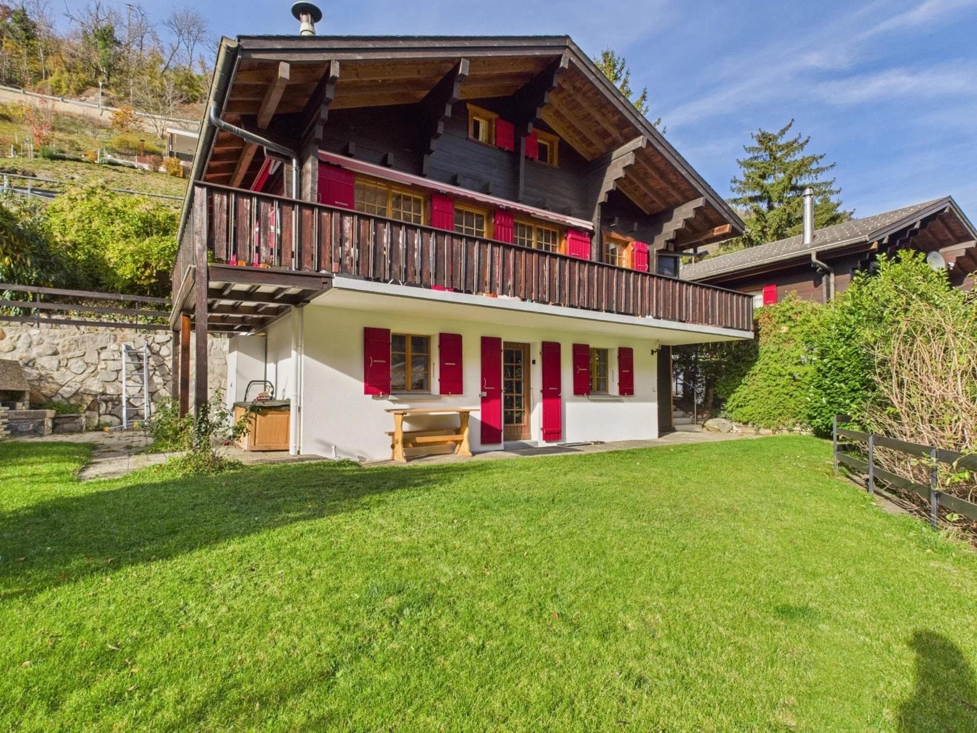 Idyllisches Chalet mit zwei Wohnungen