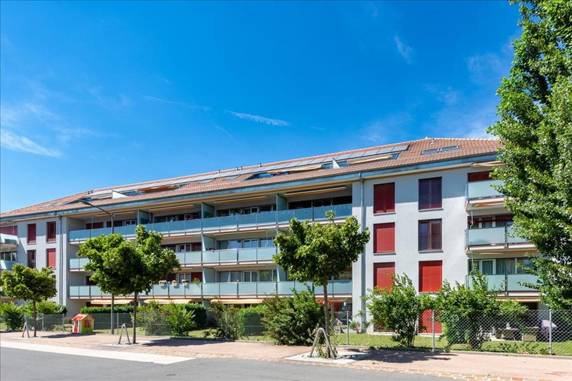 Vous cherchez un attique? à 2 pas du M1? nous l'avons.