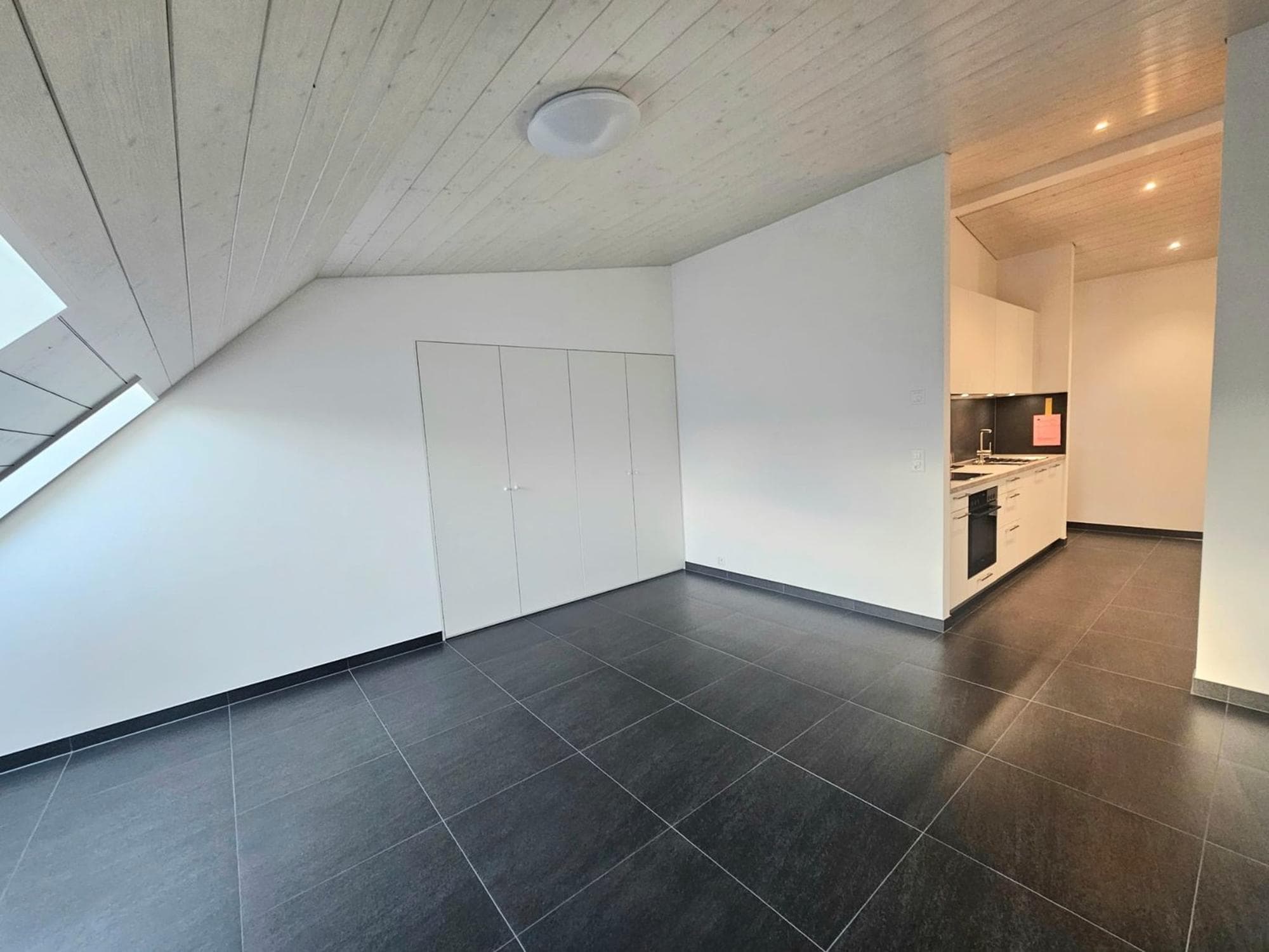 Appartement 3 pièces moderne avec vue imprenable à Yverdon-les-Bains