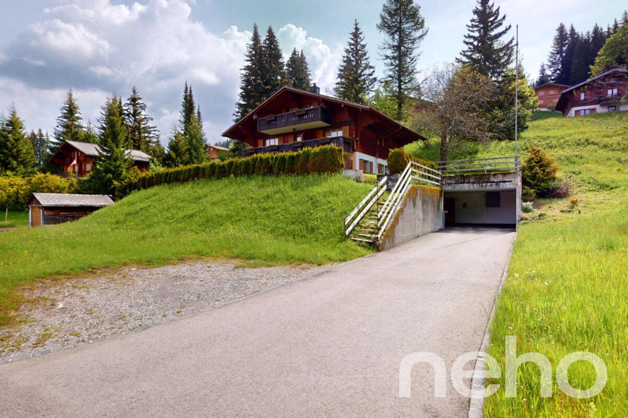 Exclusif : Grand chalet de 3 logements