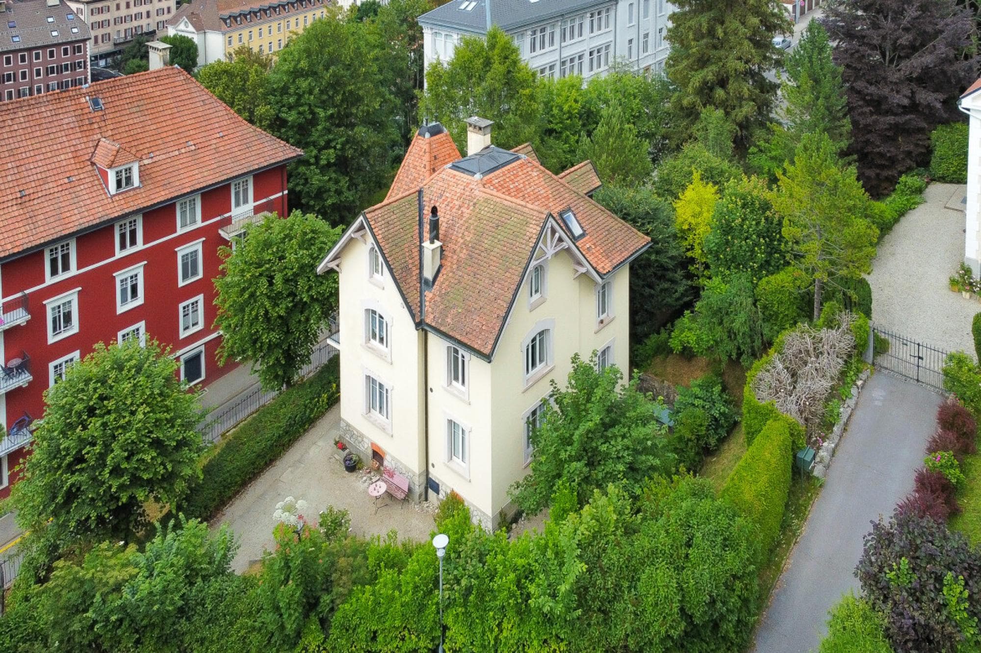 Beaucoup de cachet! Pour des investisseurs ou bien une grande famille