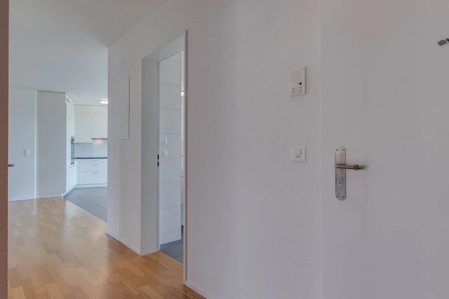 Hell, grosszügig und modern