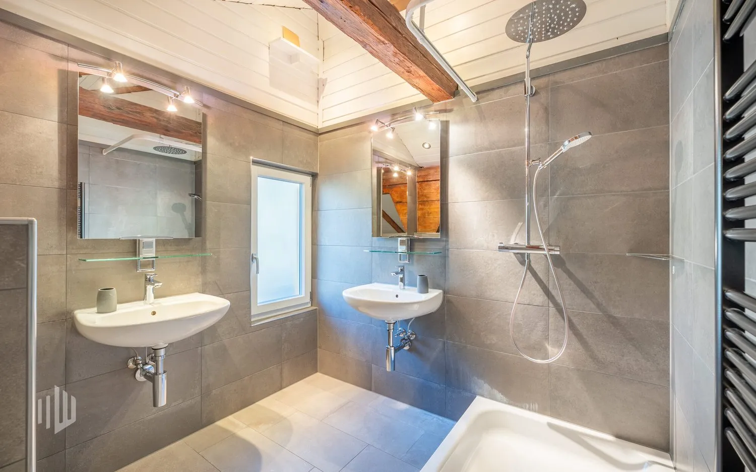 ImmoWyss -  Charakterstarkes Einfamilienhaus an zentraler Lage in Thun