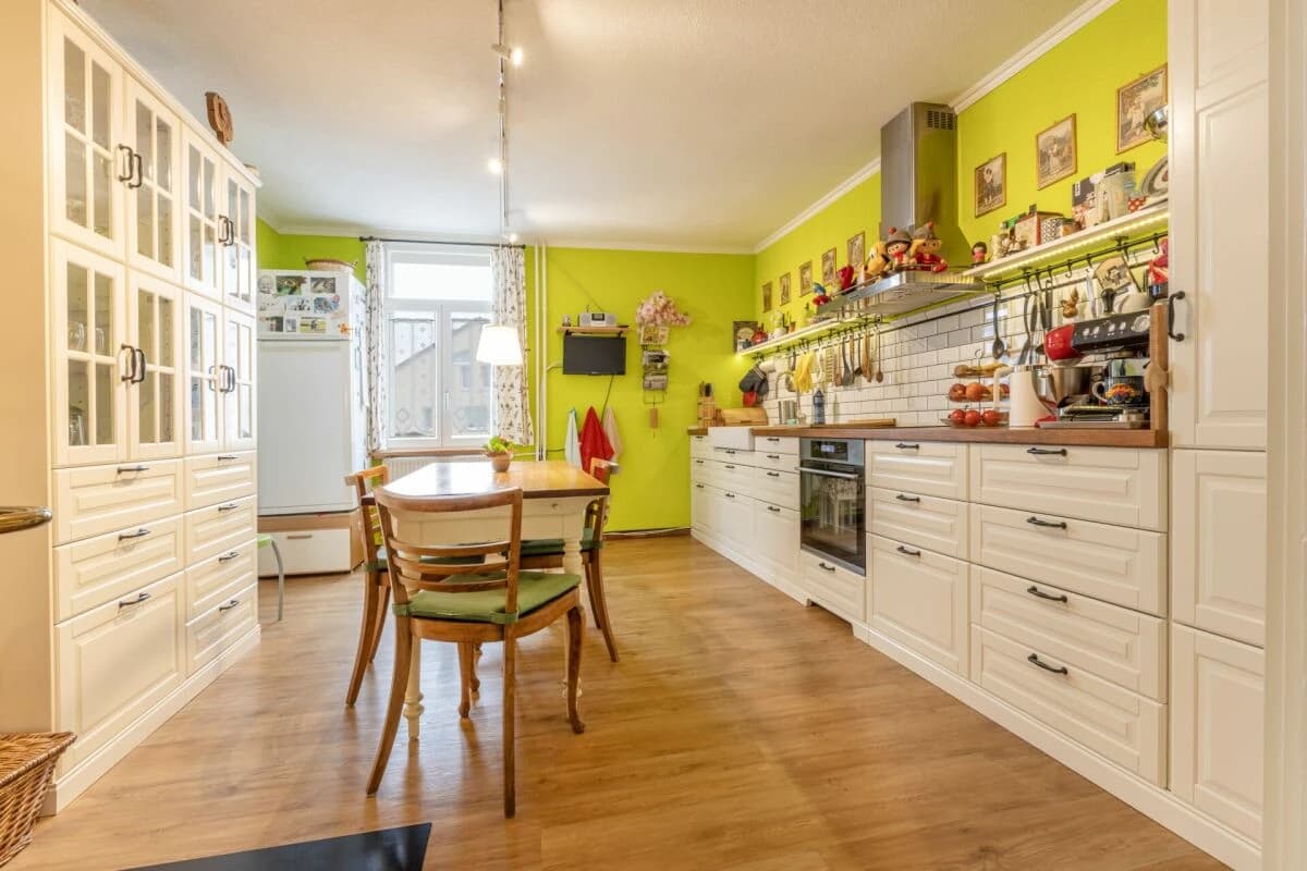 Historisches Juwel: 7-Zimmer-Einfamilienhaus mit vielseitigem Raumangebot