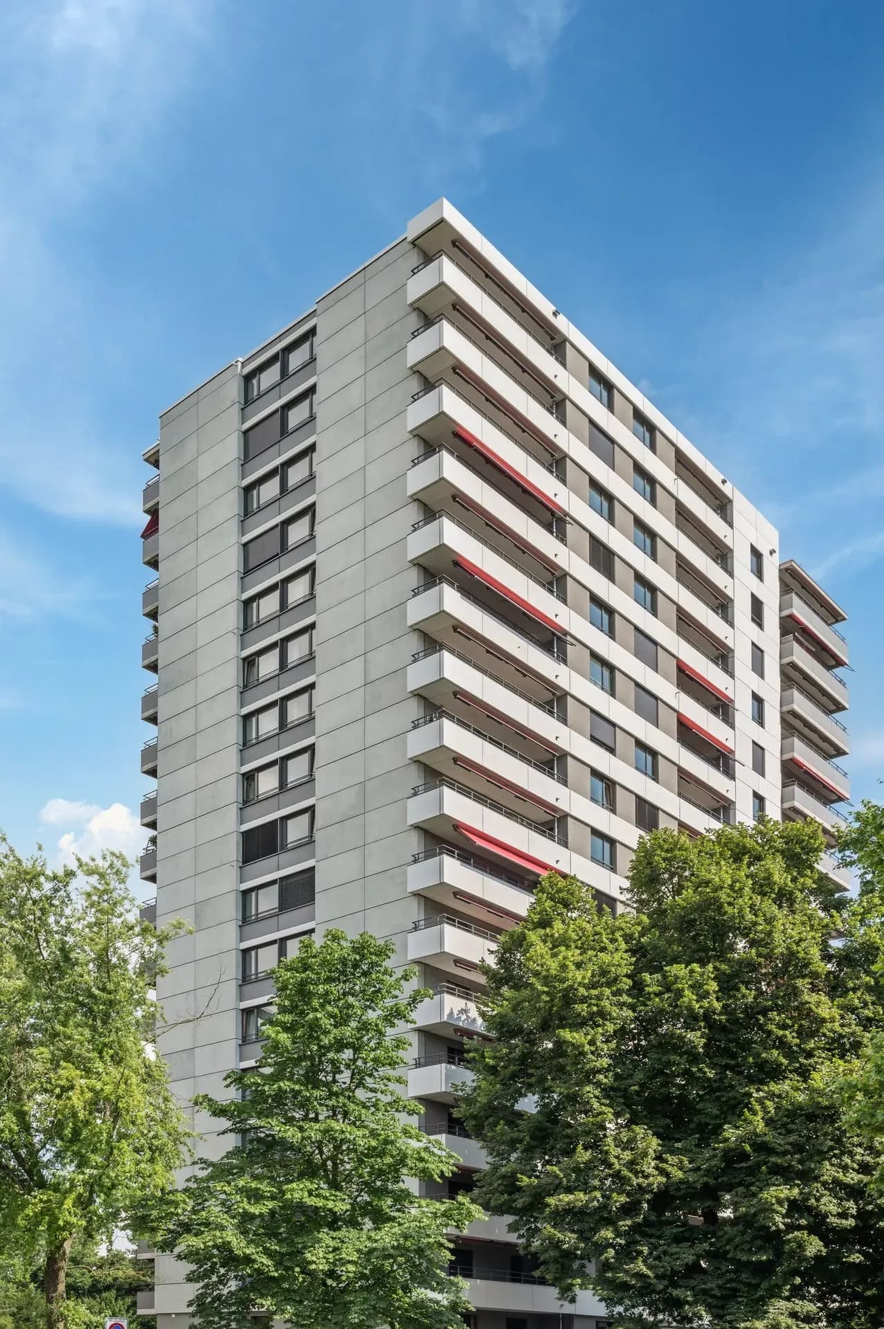 Moderne 4.5-Zimmer-Wohnung  nahezu neuwertig