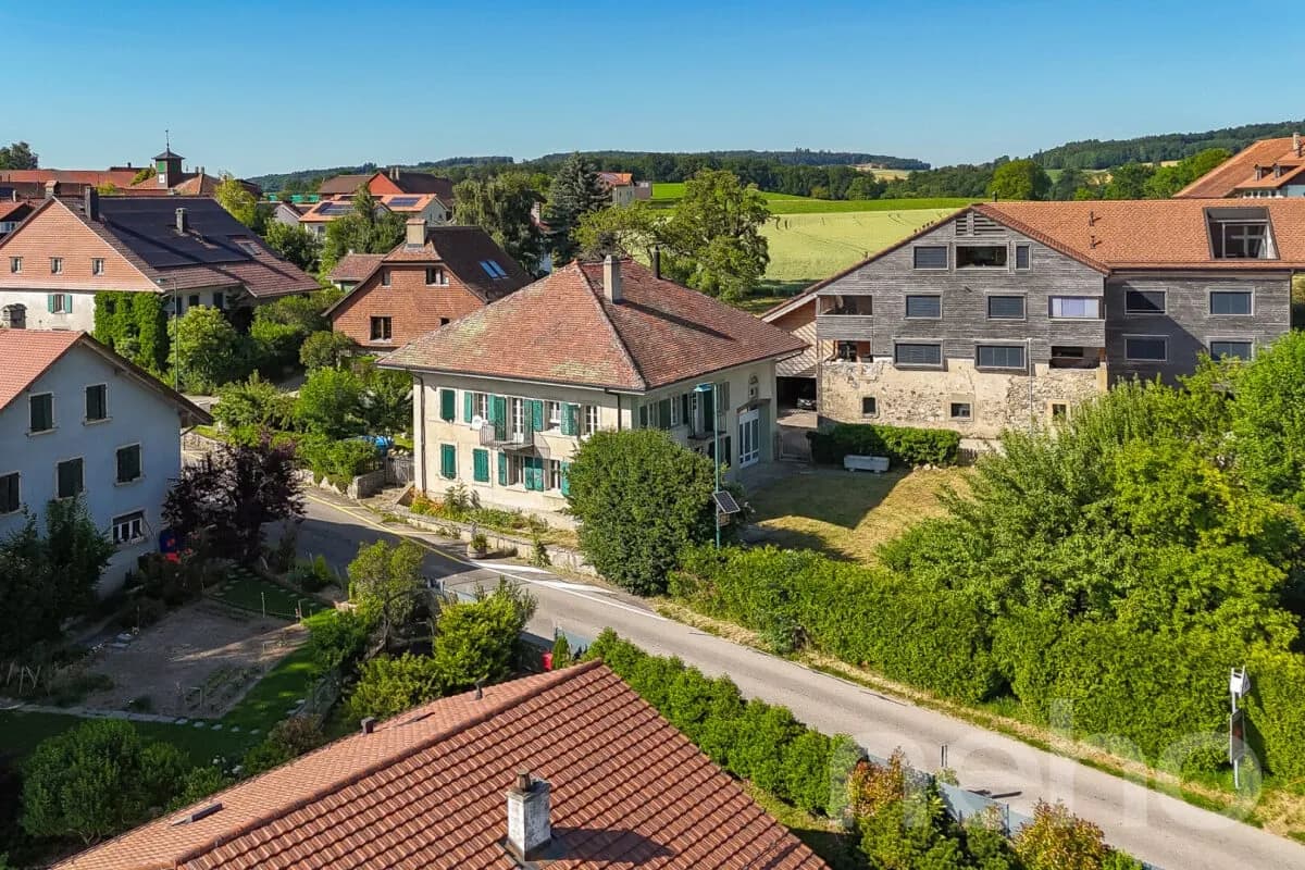 Deux duplex au c?ur d?un ancien bâtiment de charme