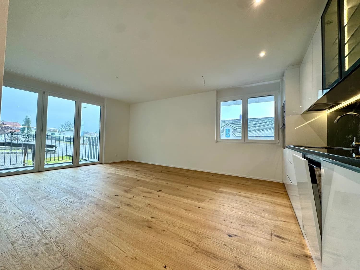 Neubau 3.5-Zi.-Wohnung mit Balkon in Oberbuchsiten mieten