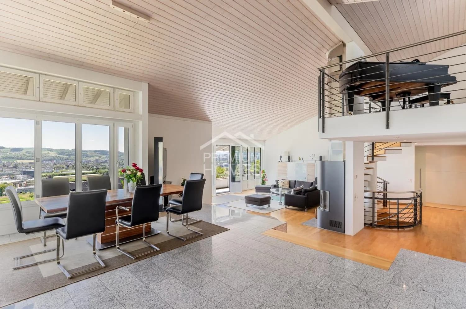 Einmalige Villa mit Blick auf Sempachersee und Zentralschweizer Alpen