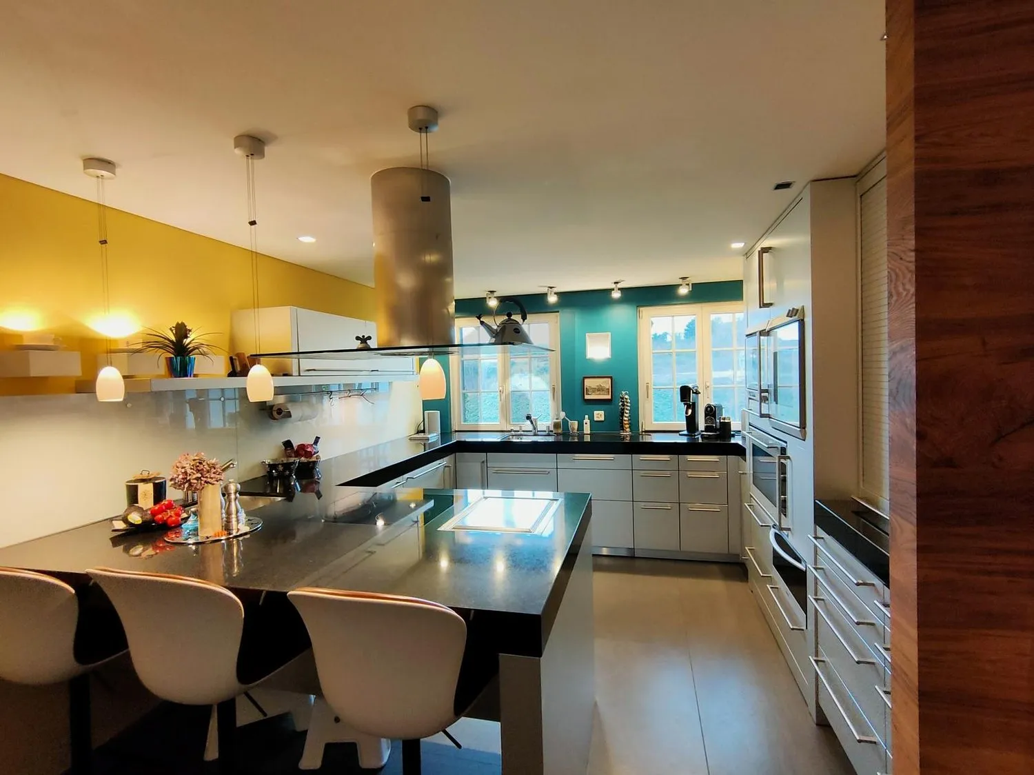 HERRSCHAFTLICH, GROSSZÜGIG MIT AUSSICHT