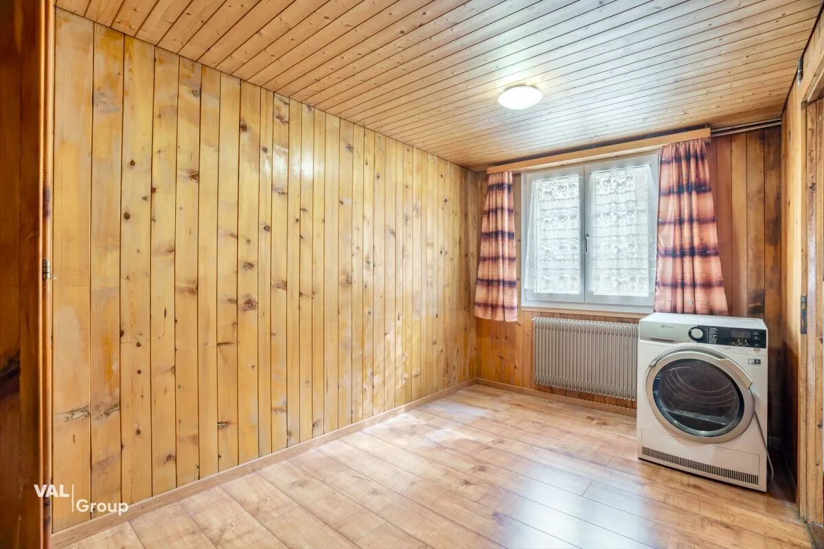 Renovierte Wohnung im Dorfkern mit attraktivem Zusatzraum im Dachgeschoss