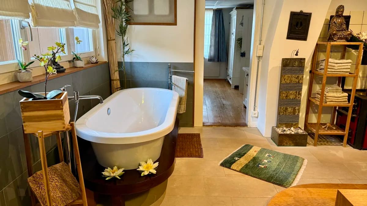 Wunderbares Rieghaus mit Werkstatt und Baulandreserve