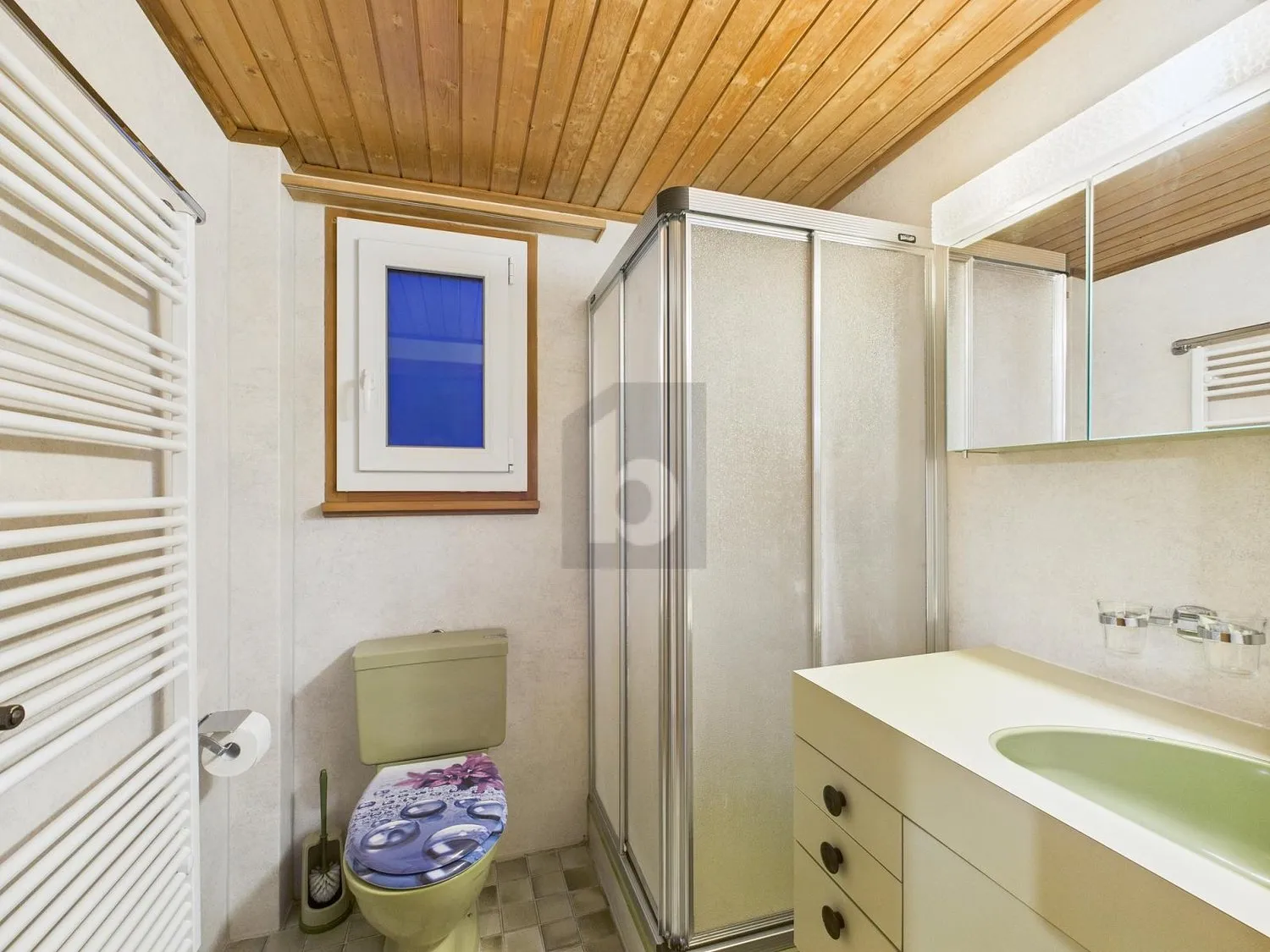 AN RUHIGER LAGE FÜR GENIESSER