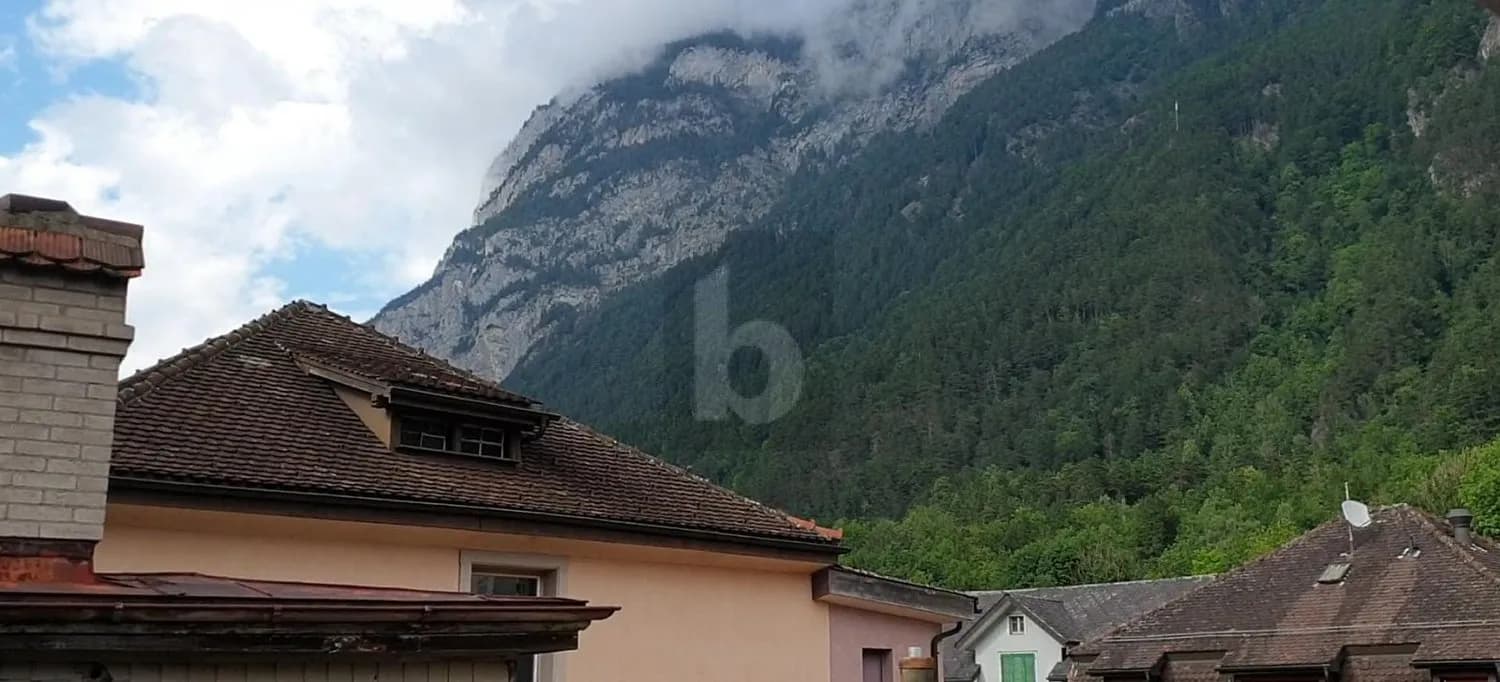 RENOVIERT MIT CHARME UND LOGGIA