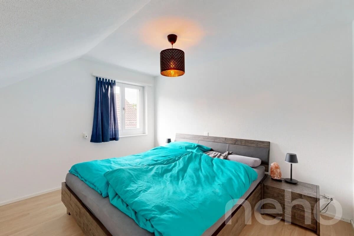 Moderne 4.5 Zimmer Doppelhaushälfte mit Garten und Teils Weitblick