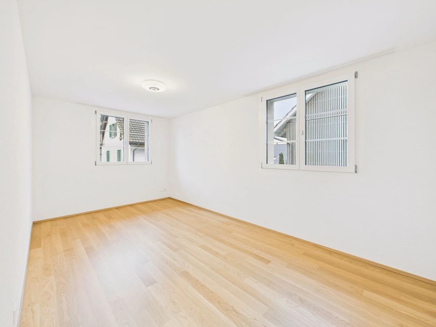 Modernes 5.5-Zimmer Reihenhaus mit praktischem Grundriss, Dorf