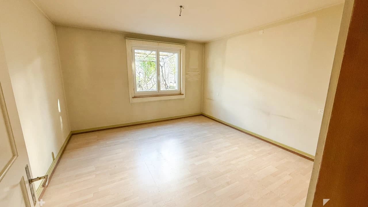 3-Zi. Parterre Wohnung mit Privatgartenteil