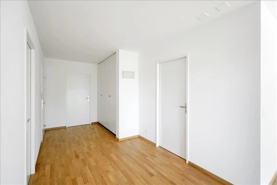 Helle, morderne Wohnung in Binningen