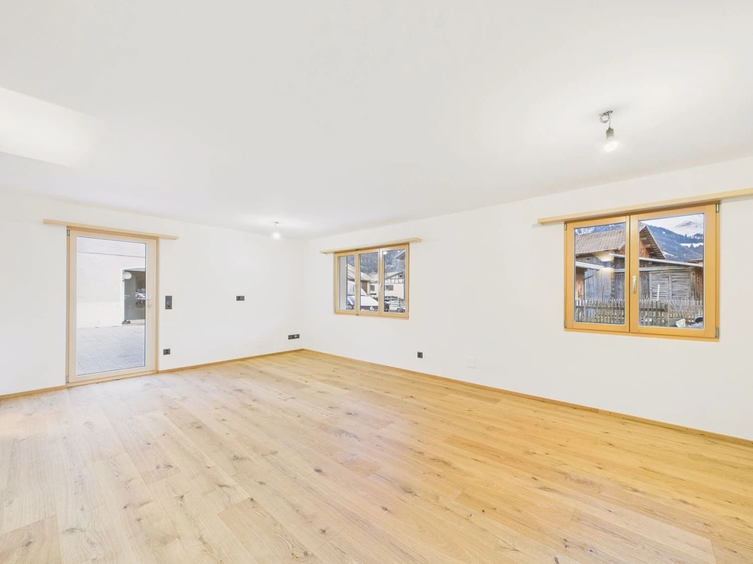 Neu renovierte 2.5-Zimmer-Wohnung mit Abstellraum und Keller, Degen