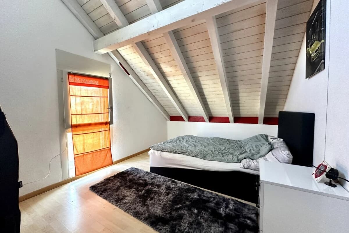 6.5-Zimmer Eck-Einfamilienhaus in Seenähe