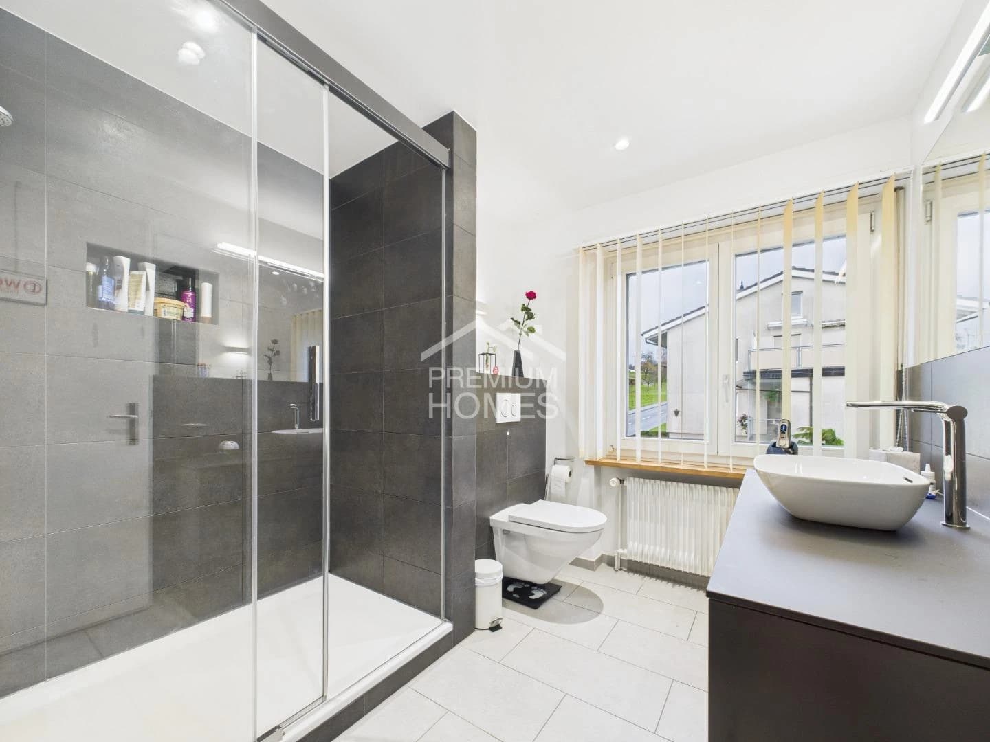 Dieses Traumhaus garantiert Ihnen freie Sicht ins Grüne