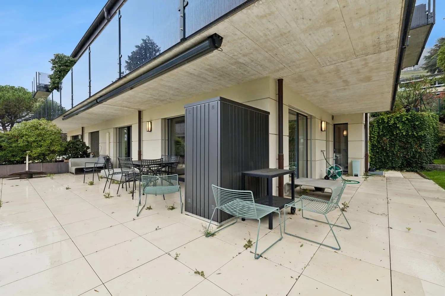 Moderne 3.5-Zimmer Gartenwohnung in Corseaux