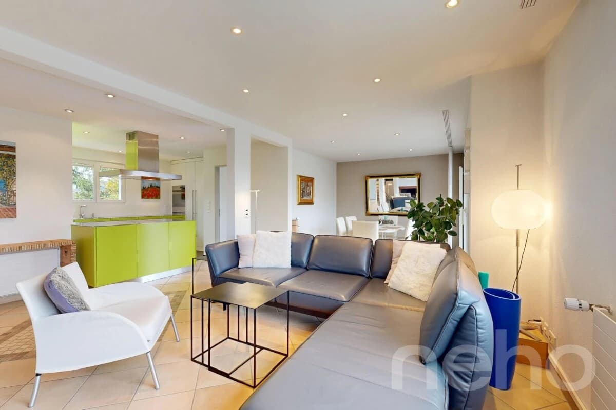 Erstklassiges 5.5-Zimmer Einfamilienhaus mit attraktiver Fernsicht