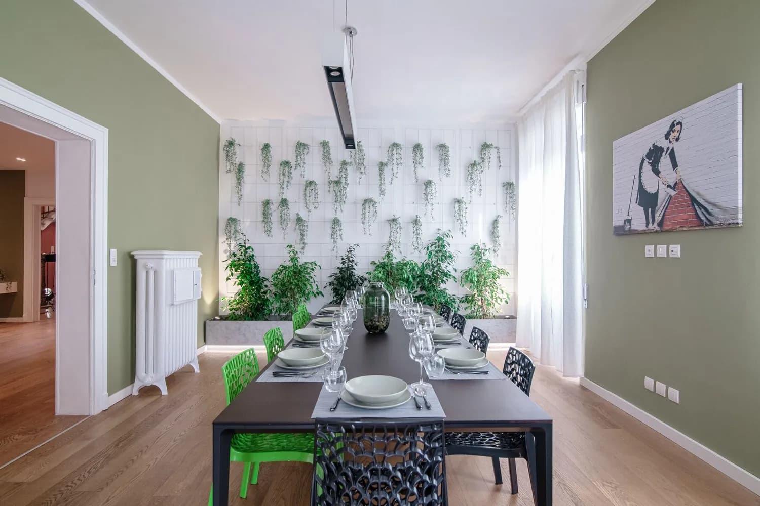 "Villa di Lusso a Lugano: Design Moderno e Vista Lago Mozzafiato" / "Luxuriöse Villa in Lugano: Modernes Design und Atemberaubender Seeblick"