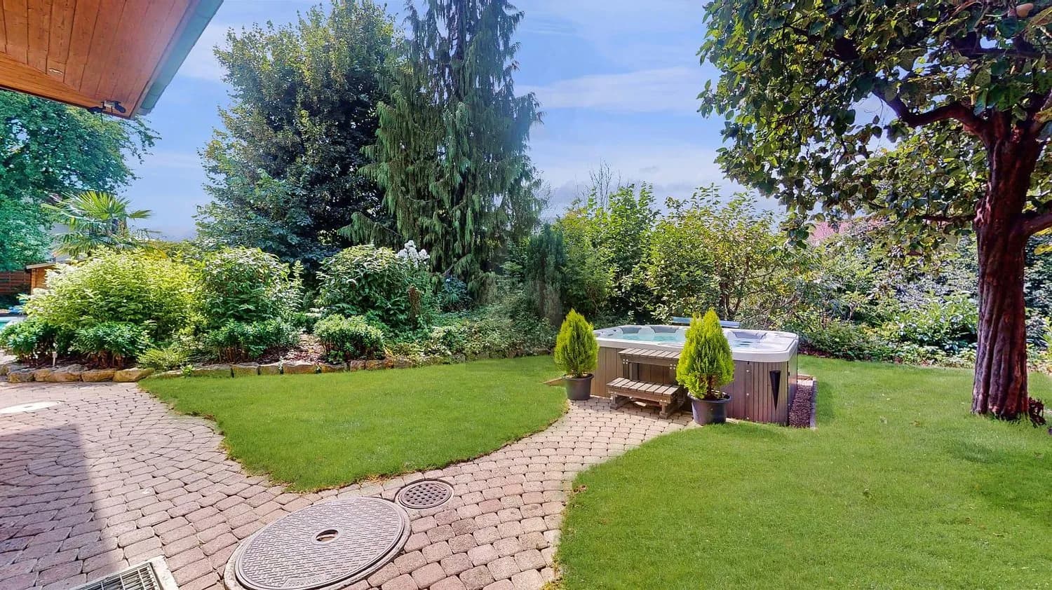 EXKLUSIV MIT POOL, TRAUMGARTEN UND WEINKELLER