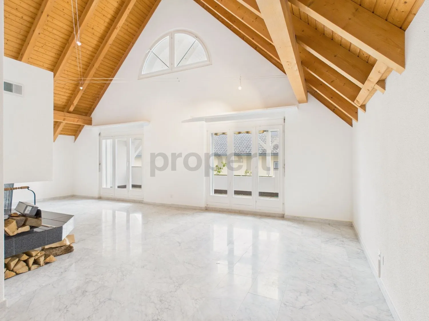 Grosszügige 5.5-Zimmer Maisonette-Wohnung mit Balkon in Ermatingen