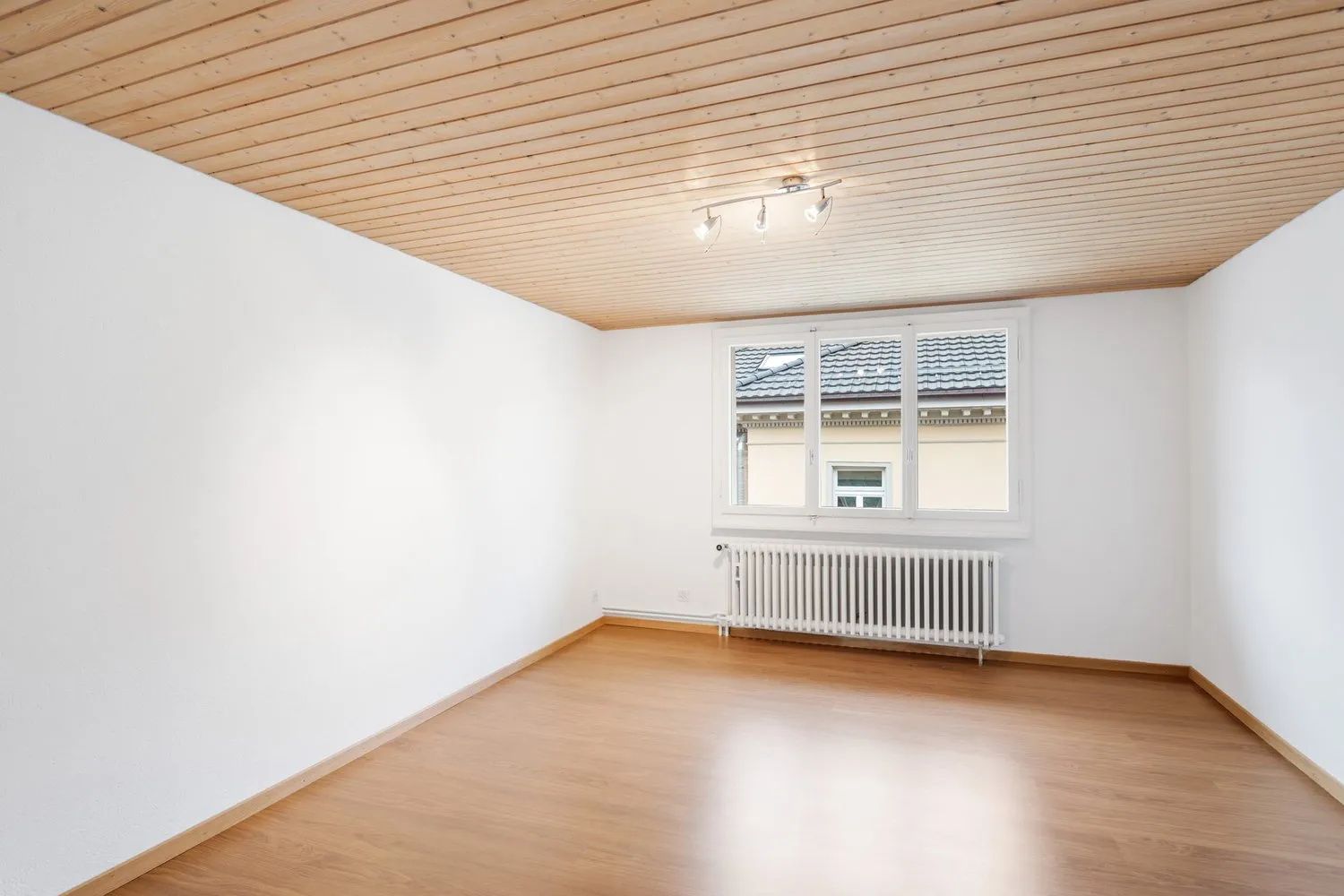 Wohnung mit Charm sucht Sie!