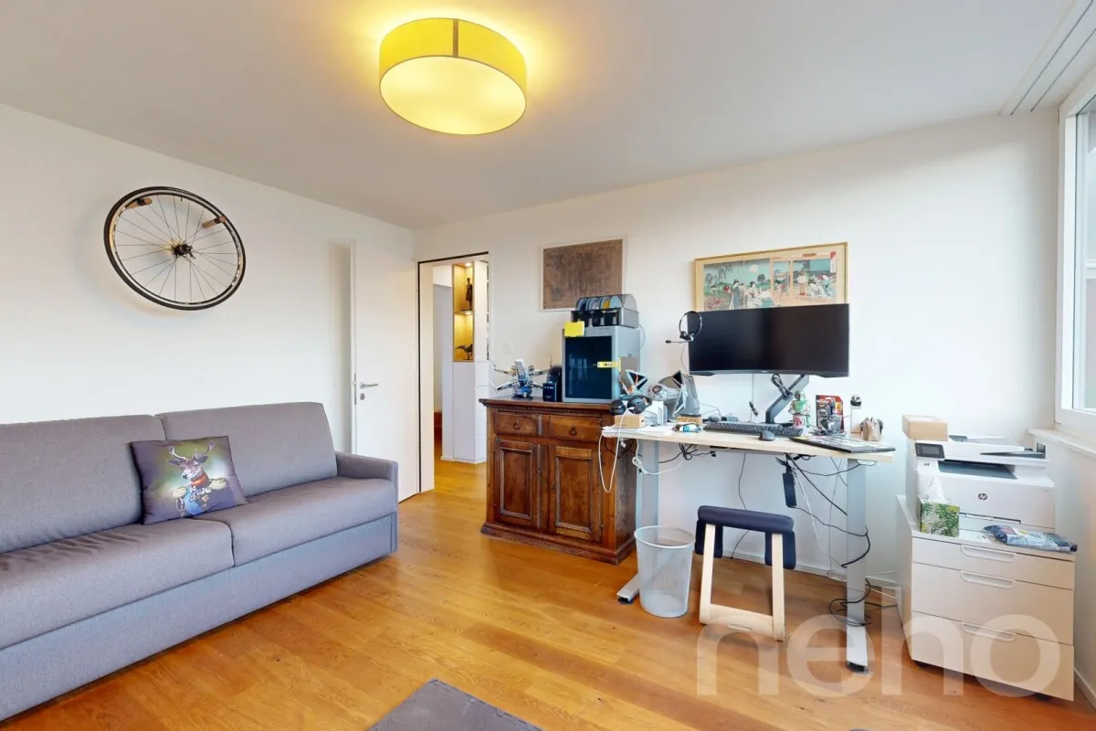 Grosszügige, lichtdurchflutete 4.5-Zimmer-Wohnung in Adliswil