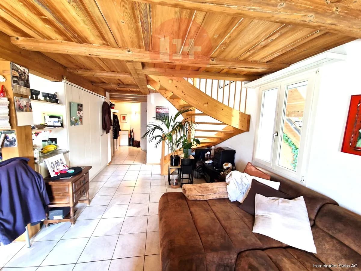 RUSTIKALES 5-ZIMMER BIJOU AUF 2 ETAGEN MIT SCHWEDENOFEN!