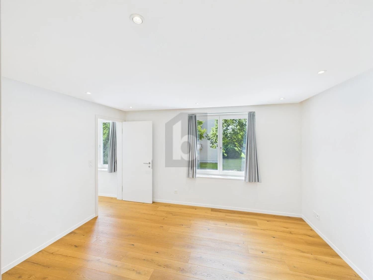 MODERNES DESIGN UND RAUM FÜR KREATIVITÄT