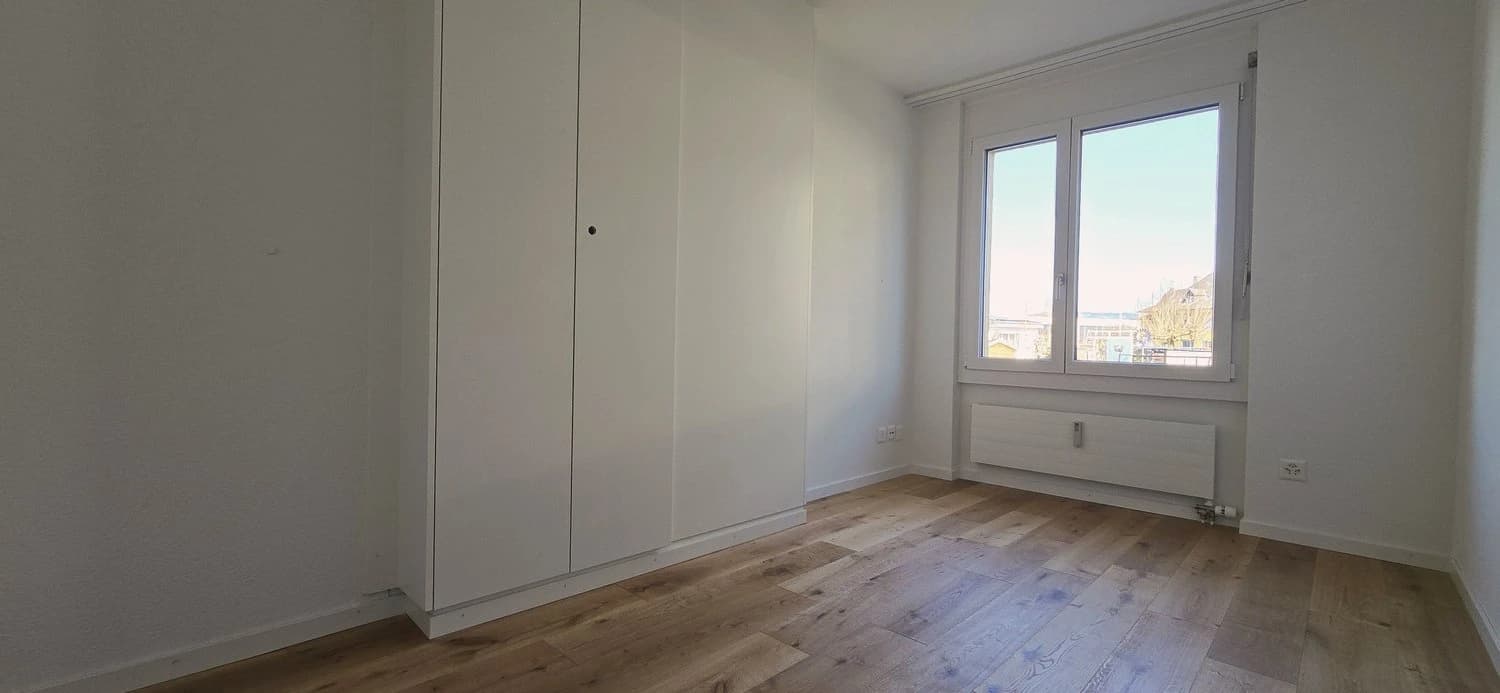 Frisch renovierte 4.5 Zi.-Wohnung direkt neben Kindergarten- & Grundschule