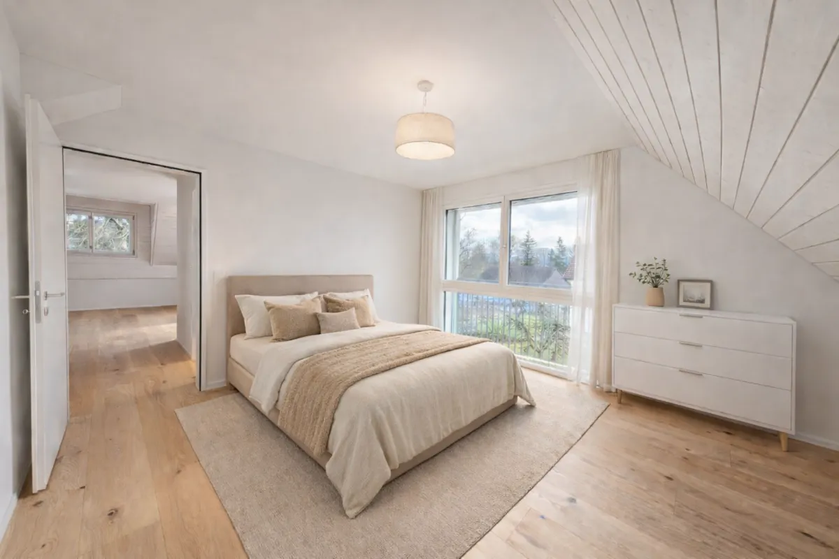 Charmante 4.5-Zimmer-Dachmaisonette mit zwei sonnigen Balkonen