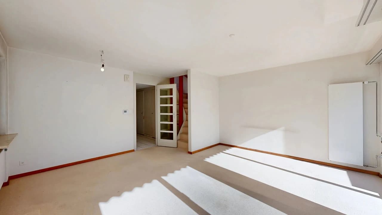 4.5-Zimmer-Doppeleinfamilienhaus mit Hobbyraum und Einstellhallenplatz