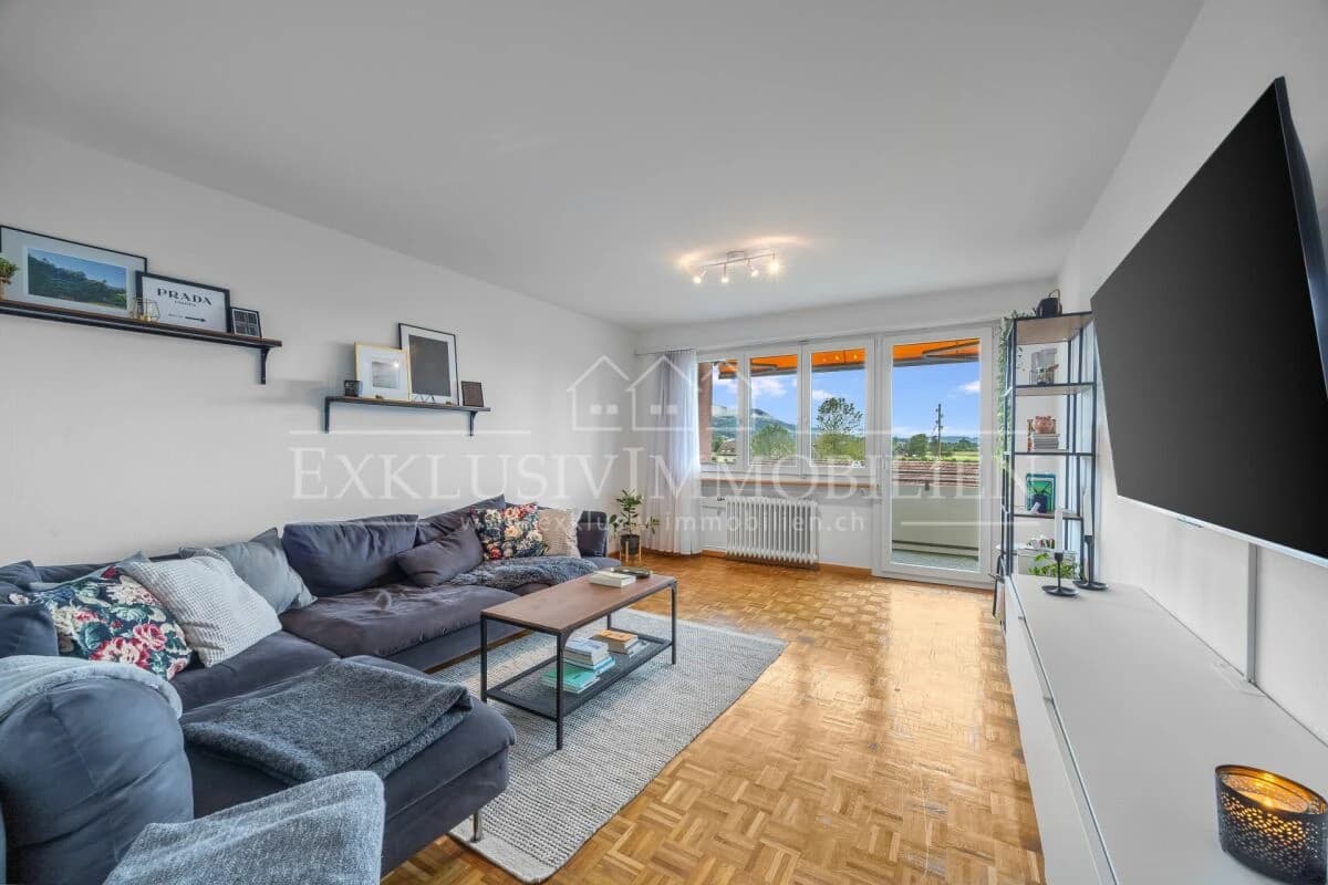 Helle Wohnung mit intelligentem Grundriss und naturnaher Lage