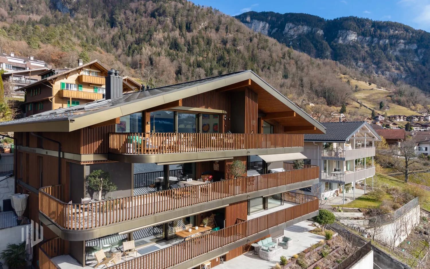 ImmoWyss -  Exklusive Dachwohnung im "Lake Spirit"  über dem Thunersee