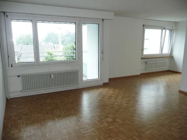 Zeitlos schön wohnen – mit viel Licht und angenehmer Wohnatmosphäre.