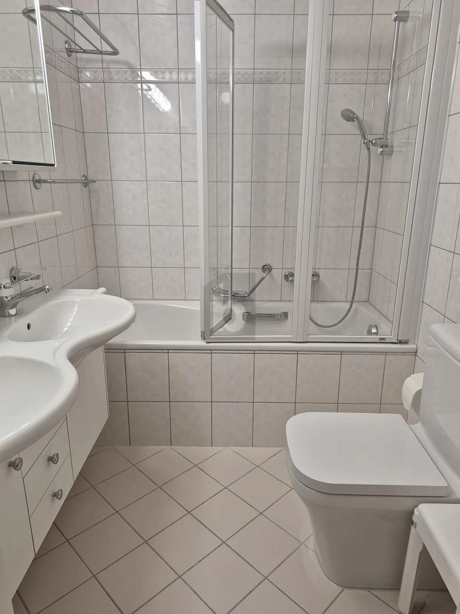 FAMILIENFREUNDLICH MIT GARTEN