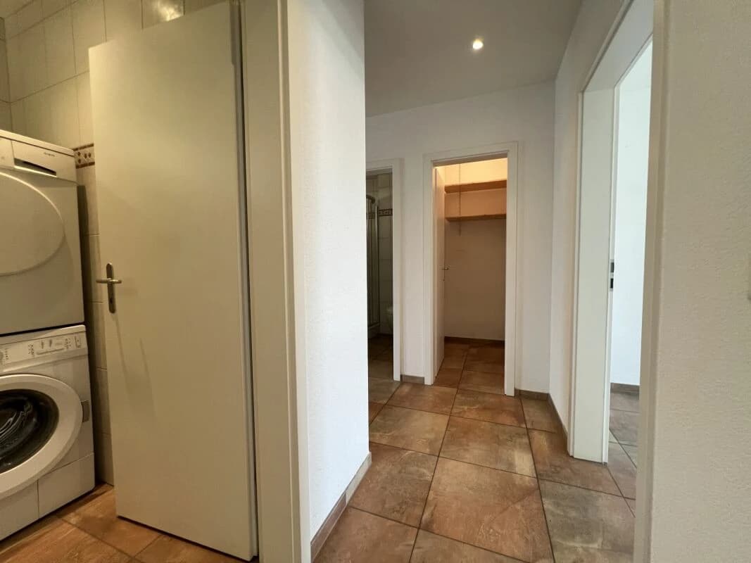 Neu! 4.5 Zi-Eigentumswohnung mit zwei Balkonen und Tiefgaragenplatz