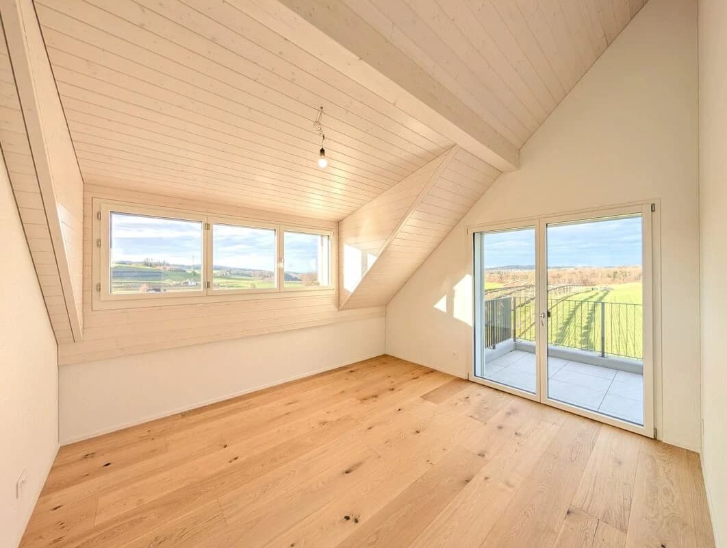 Unverbaubare Sicht in die Landwirtschaftszone und den Uetliberg garantiert!