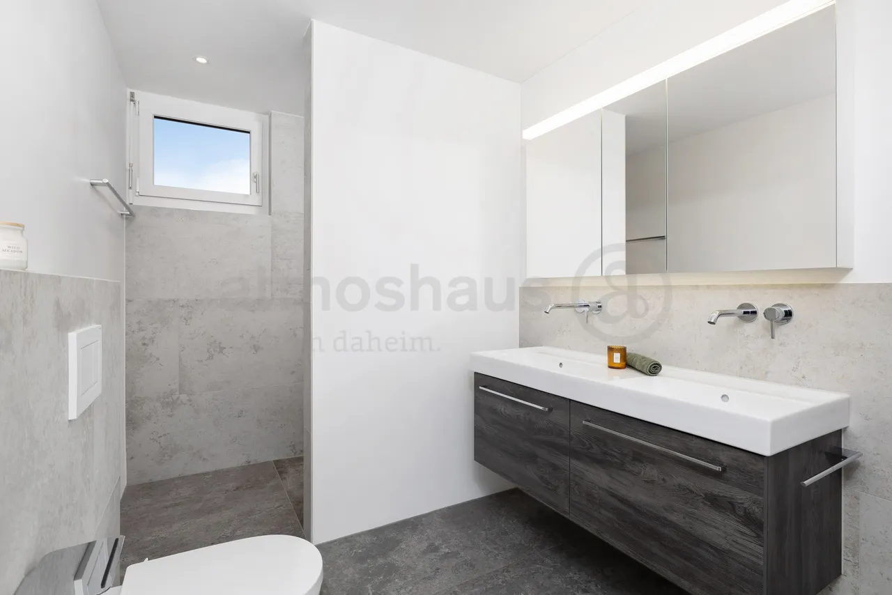 Modernes EFH in Heimiswil mit grossem Grundstück und Terrasse