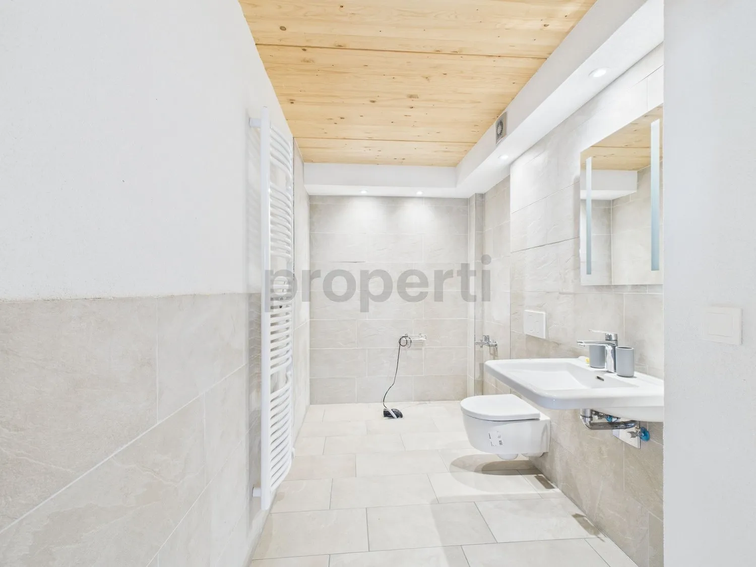 Neubau trifft ländliche Idylle  3.5-Zimmer-Wohnung mit historischem Flair