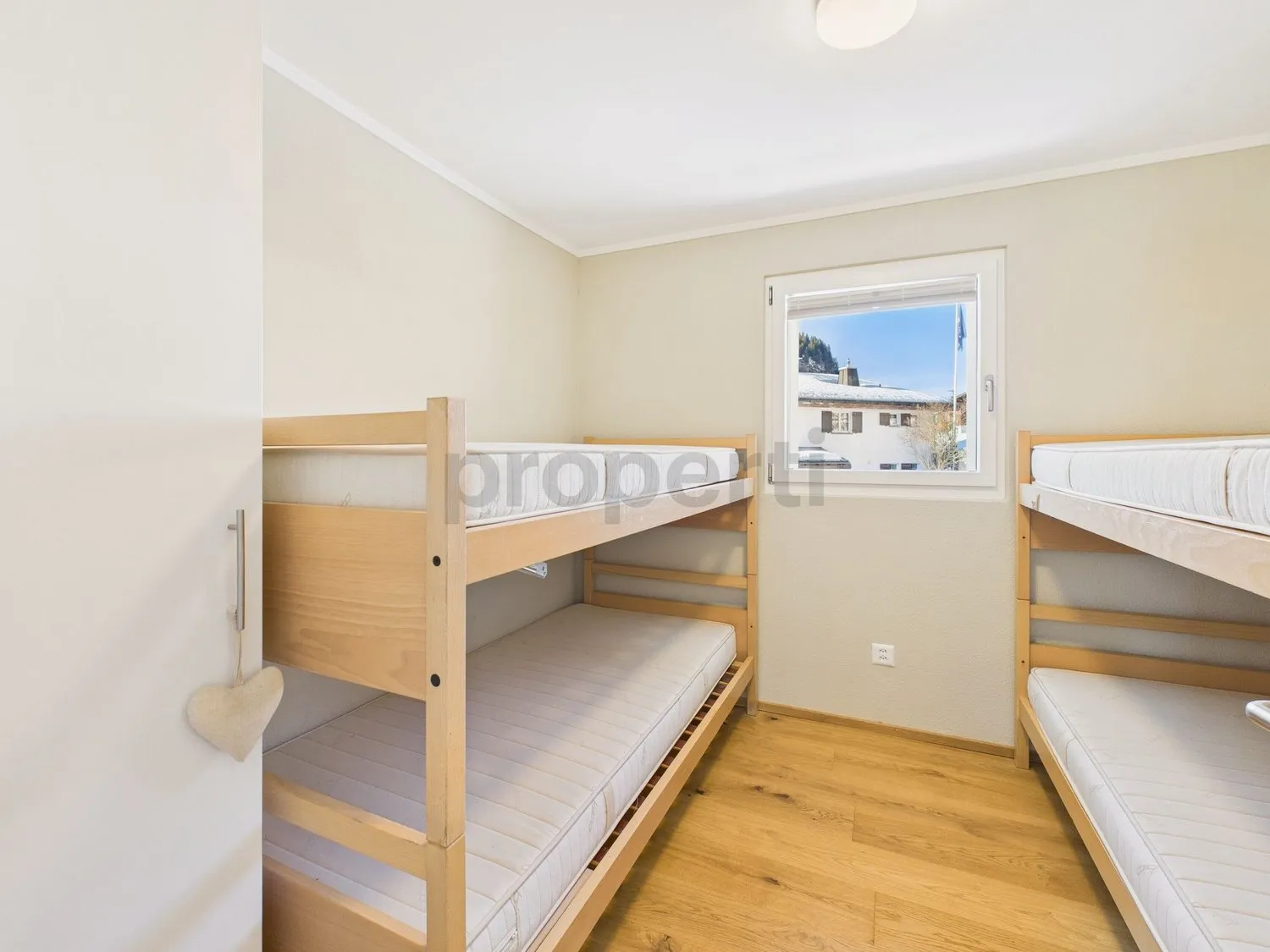 Charmante 3.5-Zimmer Wohnung mit Bergsicht in Stoos SZ