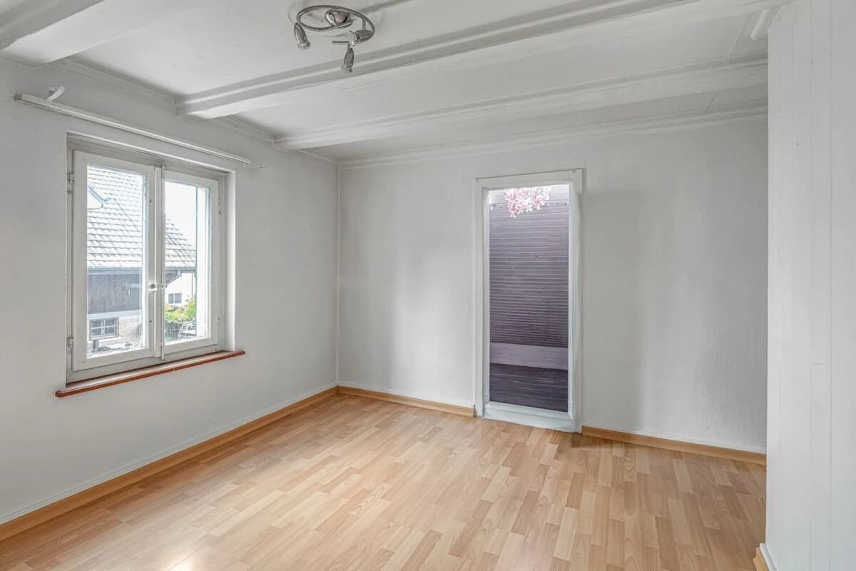 EINFAMILIENHAUS MIT POTENZIAL