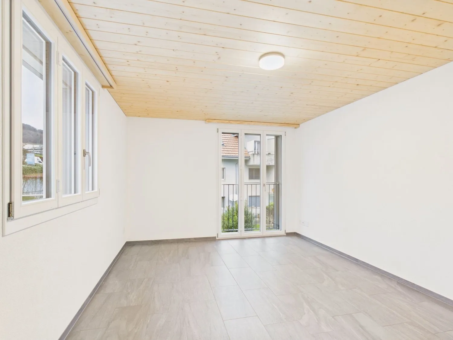 Neue 6-Zimmer Wohnung in Thurnen