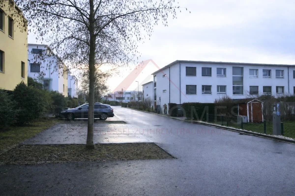 Modernes 4.5 Zimmer Reihen-Einfamilienhaus mit Garten und Attika-Terrasse in 3072 Ostermundigen