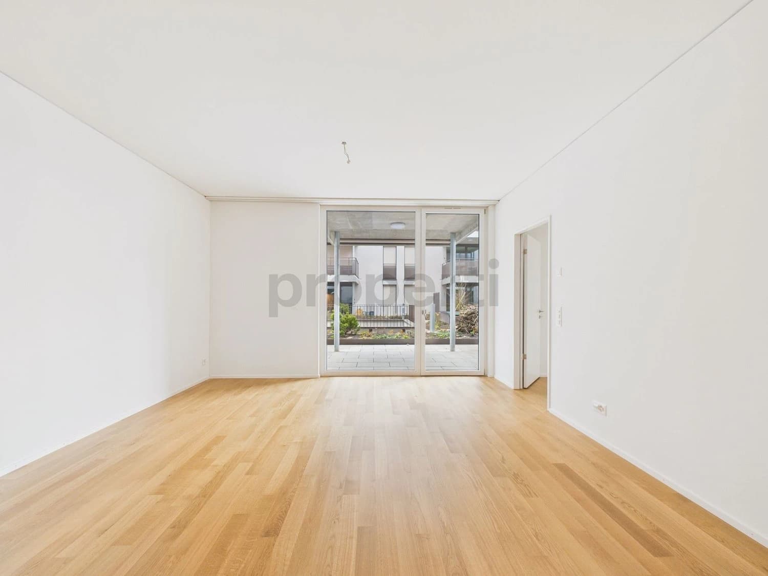 Moderne 2.5-Zimmer-Wohnung mit Balkon, Basel